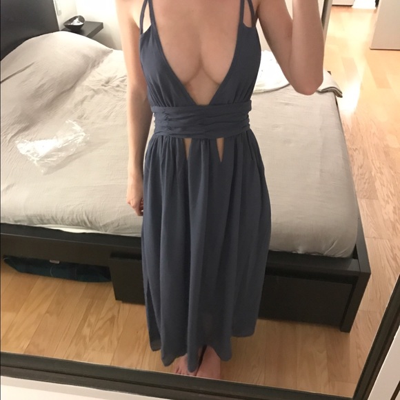 HOST PICK ❤️️ Sexy open navy backless maxi dress - Picture 3 of 4