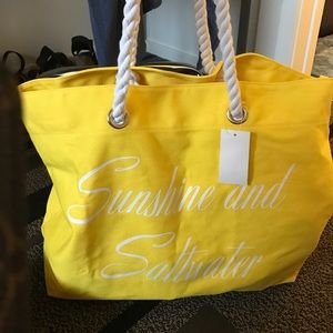 Trina Turk Beach Tote bag perfect for the beach !l