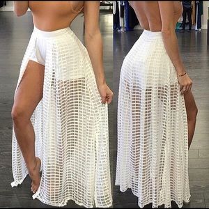 Jezy White Skirt