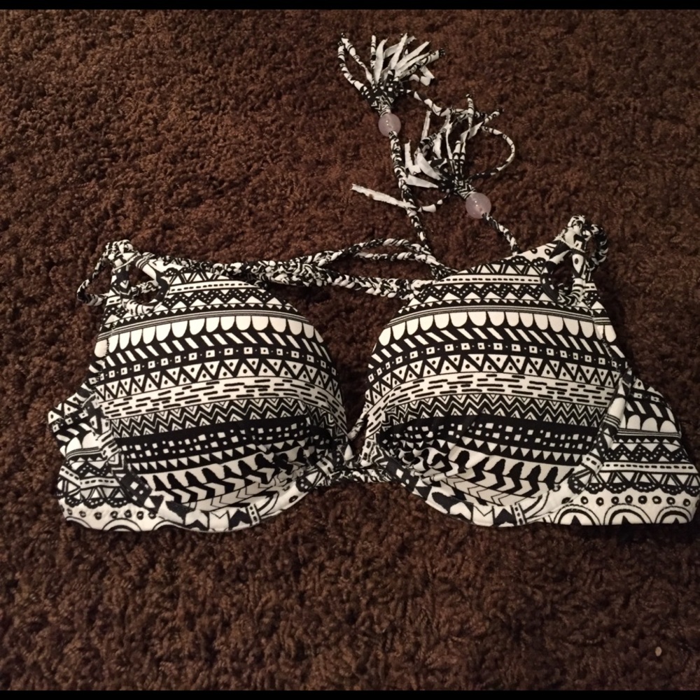 !SOLD¡New without tag Victoria's Secret top suit