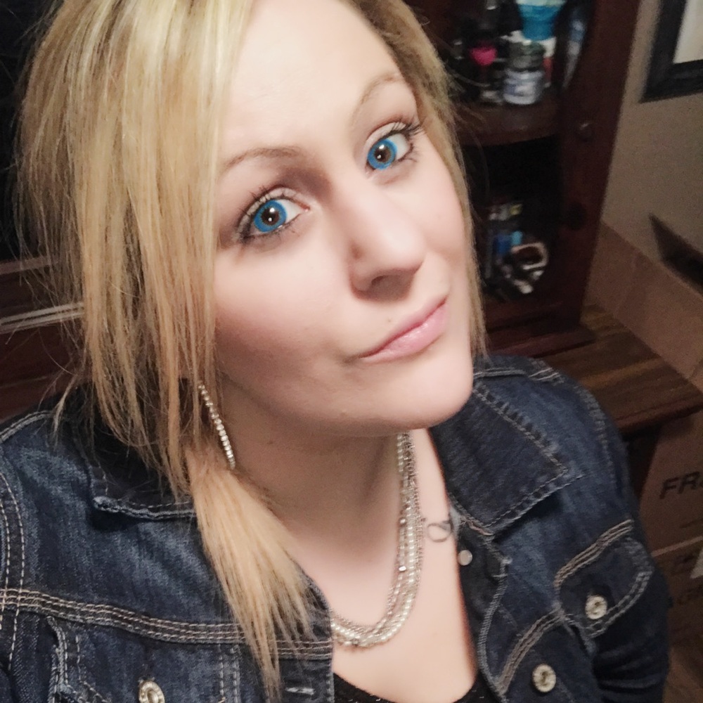 Meet your Posher, Candace