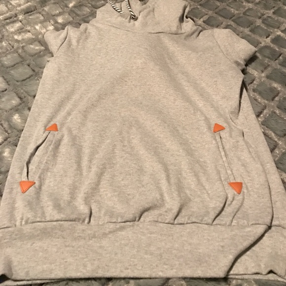 Gray hoodie - Picture 3 of 3