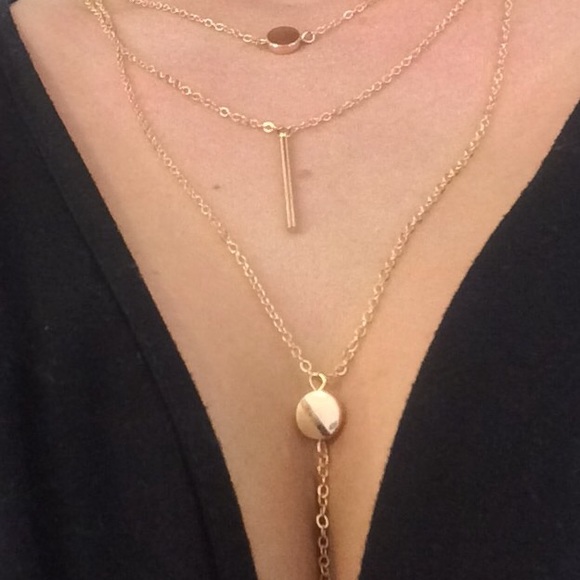 Multiple layer Necklace - Picture 2 of 4