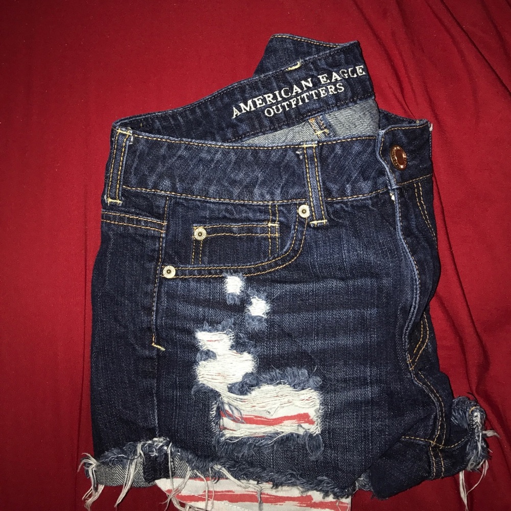 American eagle shorts ❤💙!