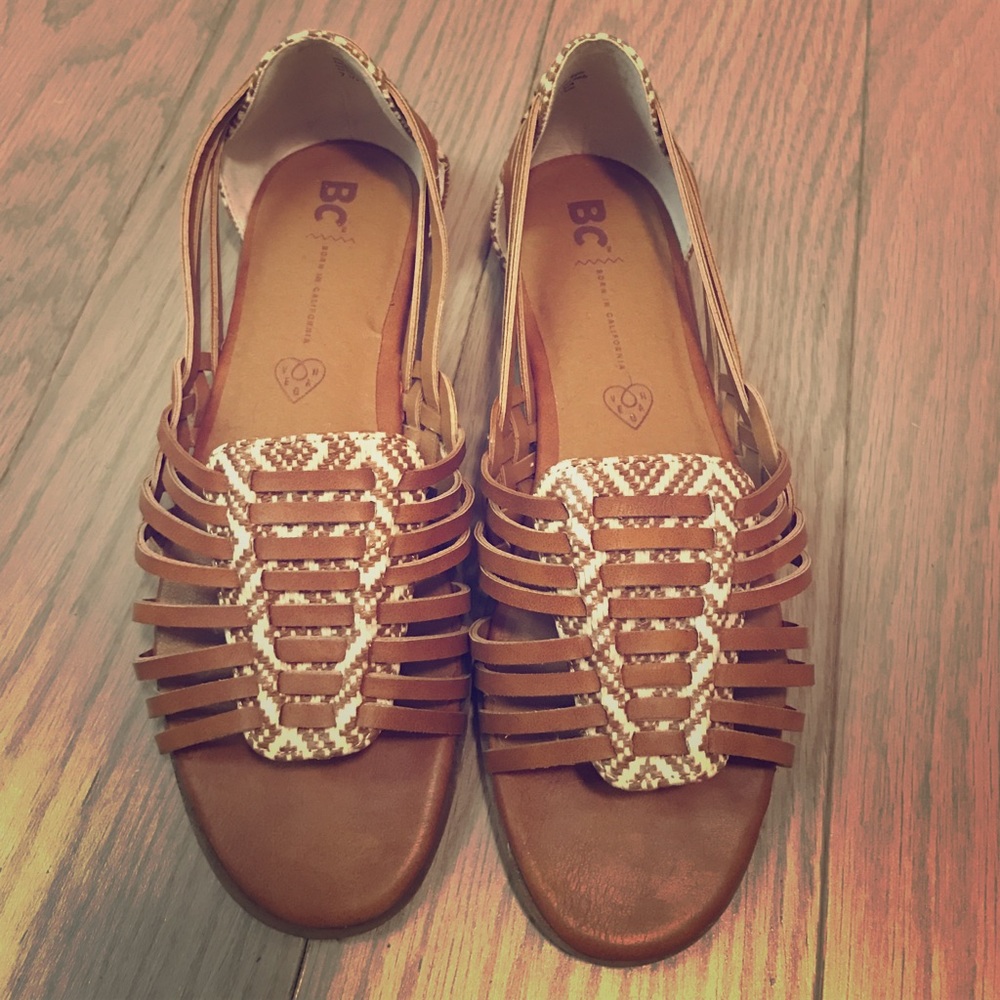 BC (vegan) strappy brown sandals