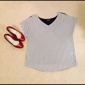 Apt 9- Black & White Short-Sleeved Top-Size L