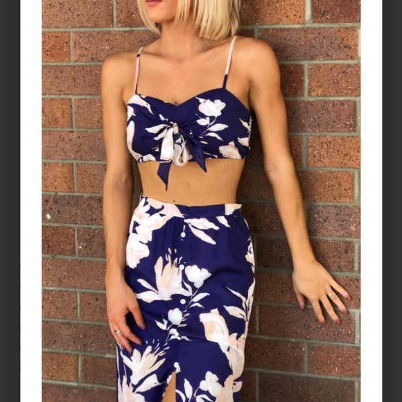 🔴SOLD🔴 Get Gorgeous Set.  US 6. - Picture 3 of 4