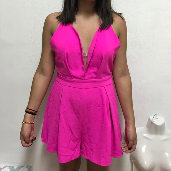 Hottie in hot pink - Picture 1 of 3