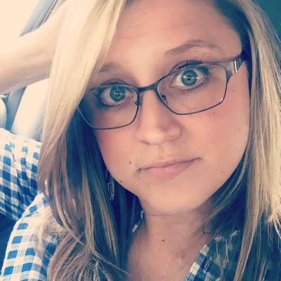 Meet your Posher, Mindy - Picture 1 of 1