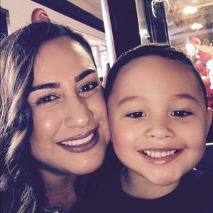 Meet your Posher, Priscilla