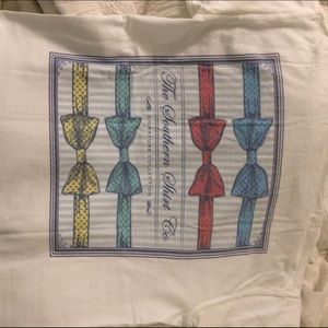 Southern Shirt Company Bow tie Pocket T-shirt S