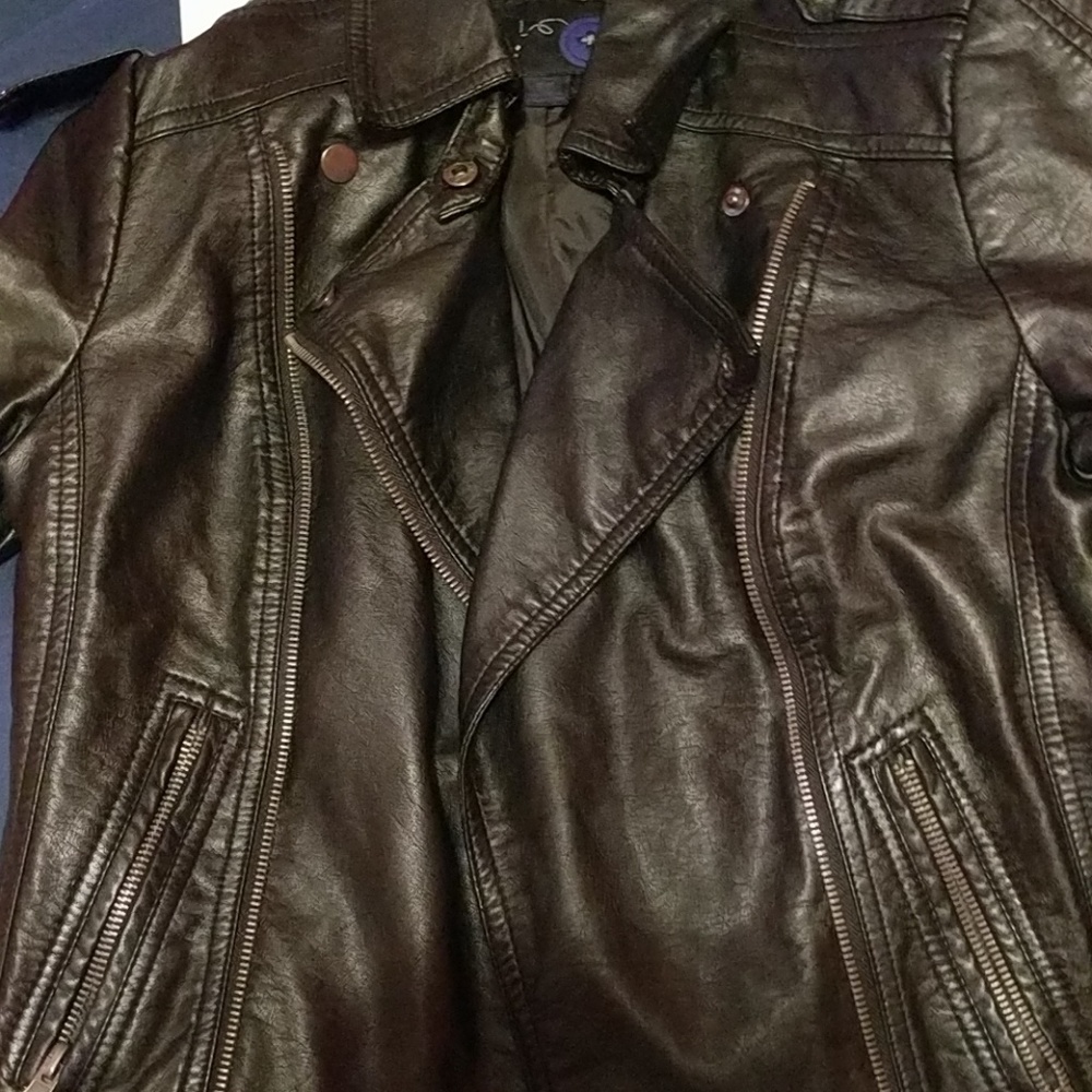 Jacket - Picture 4 of 4