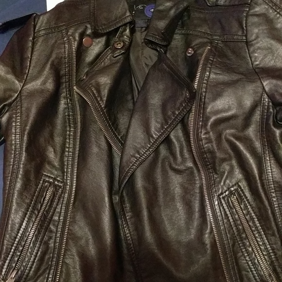 Jacket - Picture 4 of 4
