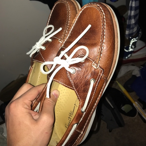 Sz. 10.5 earnest hemmingways