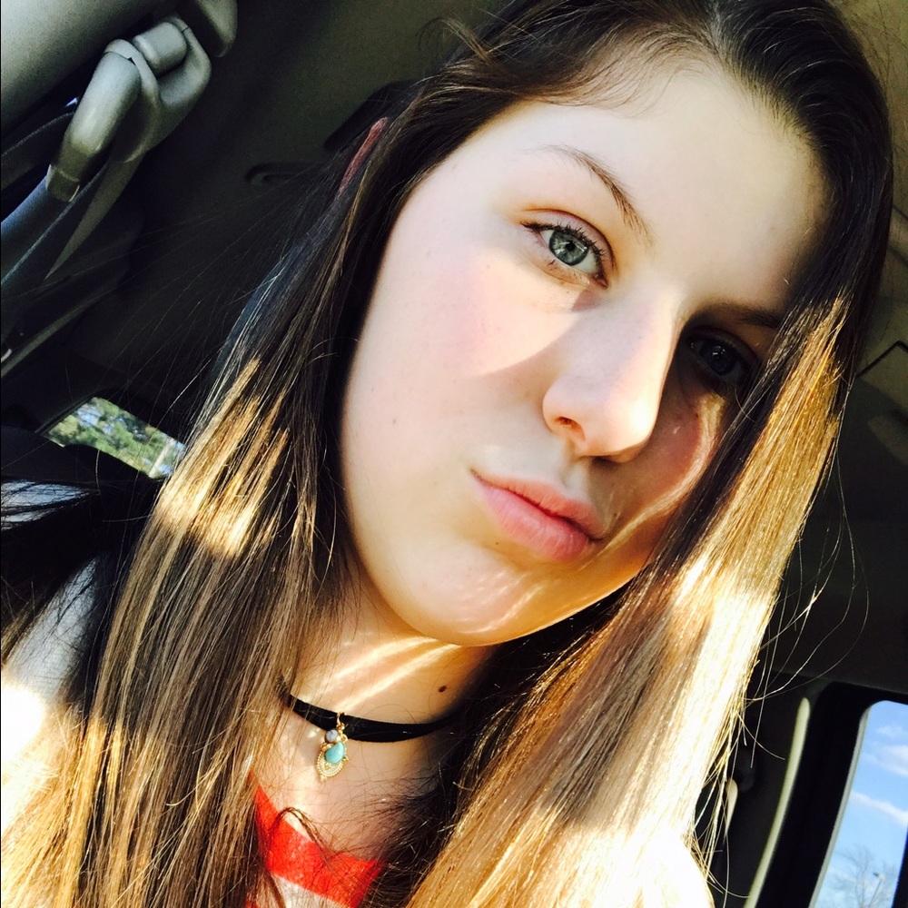 Meet your Posher, Libby