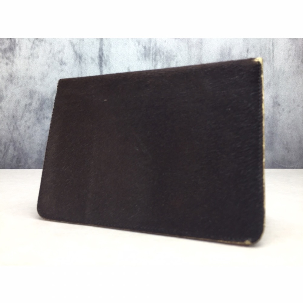 TRUE VINTAGE LEATHER AND FUR BI FOLD WALLET!!!
