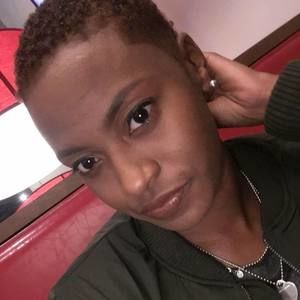 Meet your Posher, Devin