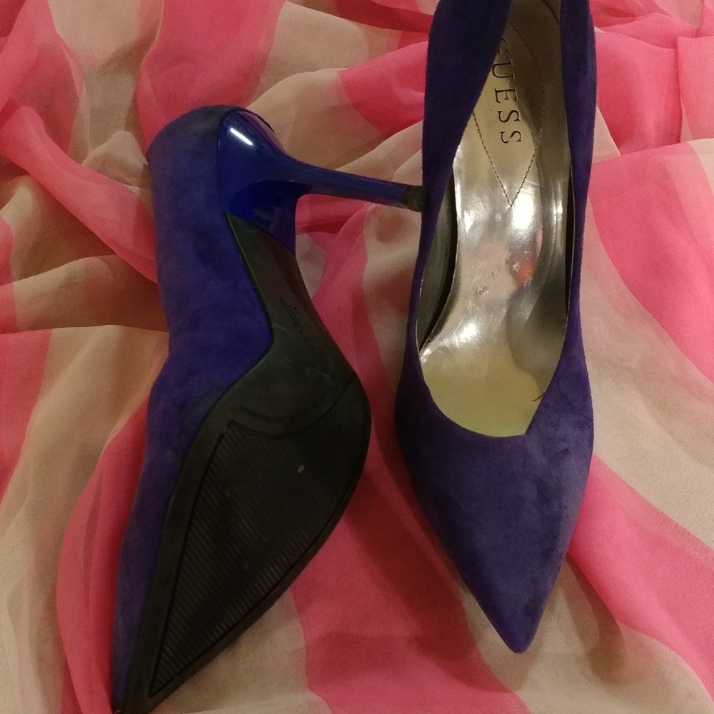 💰SOLD💰Guess blue suede pumps - Picture 3 of 4