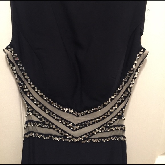 Beautiful navy blue open back prom dress - Picture 2 of 7