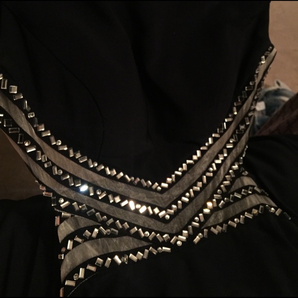 Beautiful navy blue open back prom dress - Picture 5 of 7