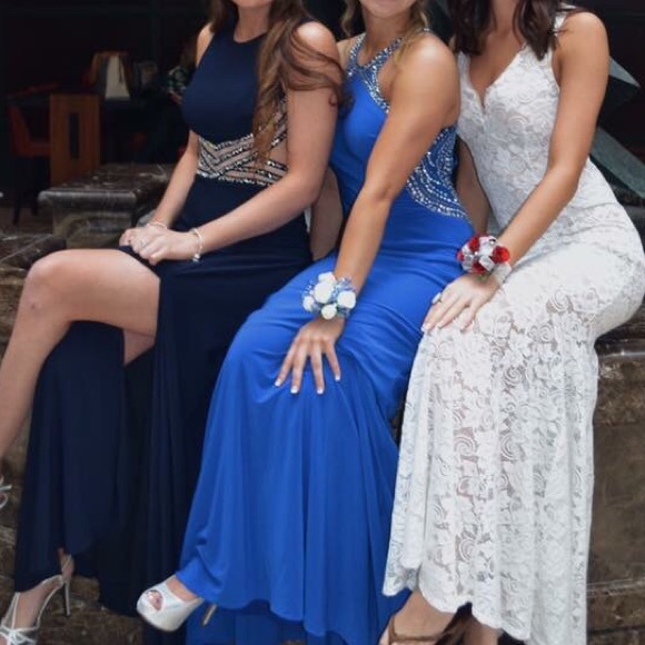 Beautiful navy blue open back prom dress - Picture 7 of 7