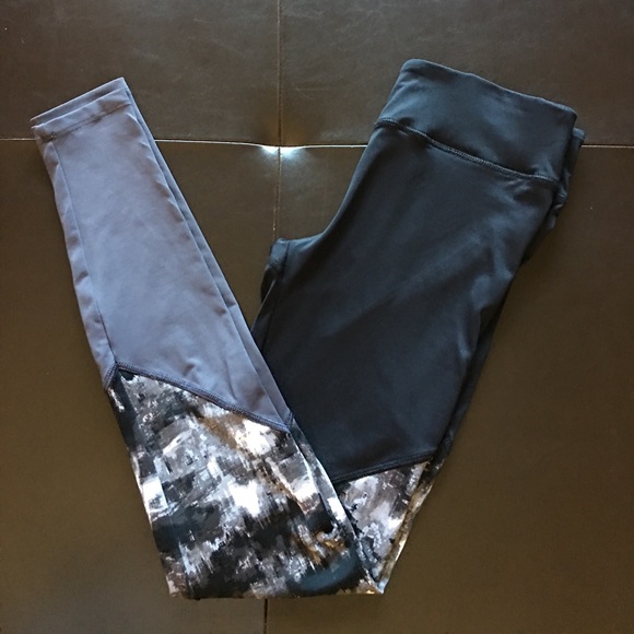 Forever 21 Pants - Forever 21 Workout Leggings