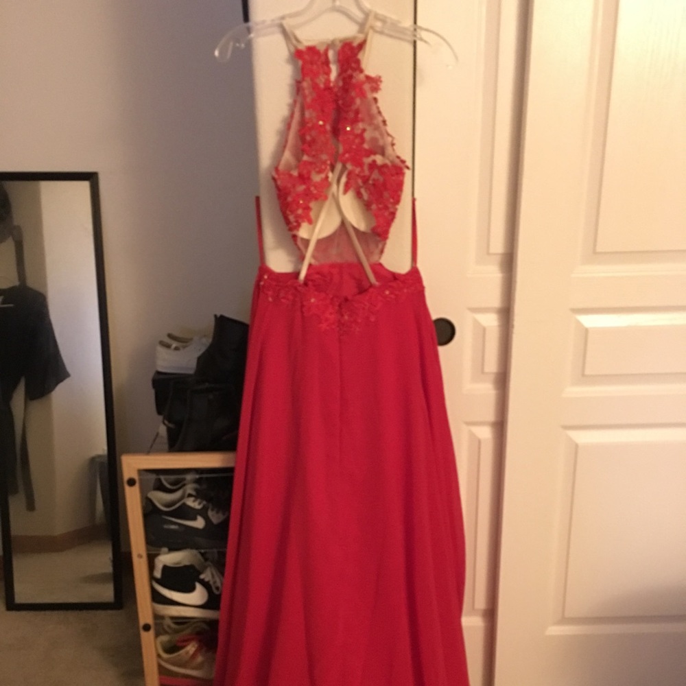 PROM DRESS! - Picture 3 of 5