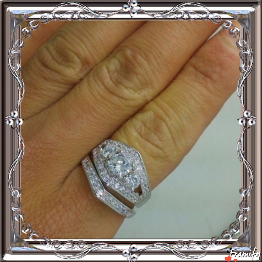 🎉HP🎉18K White Gold Filled Wedding Ring Set - Picture 3 of 4