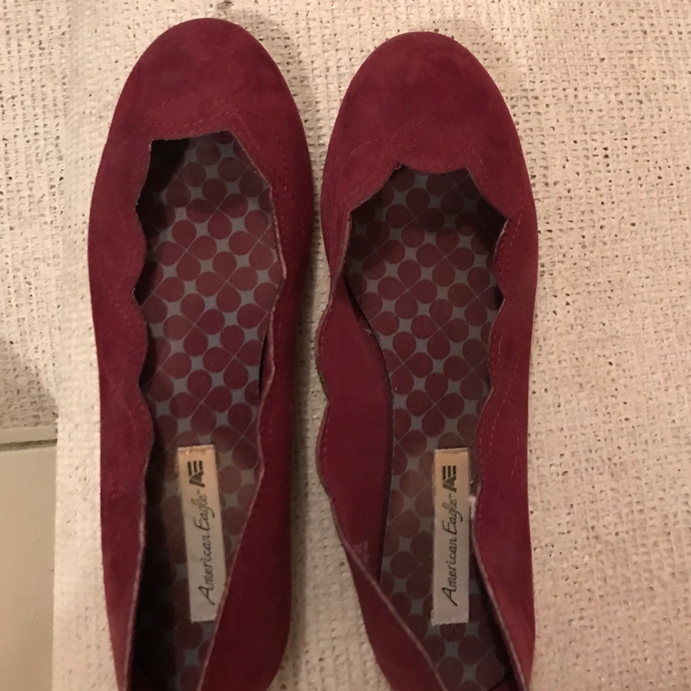 Maroon flats