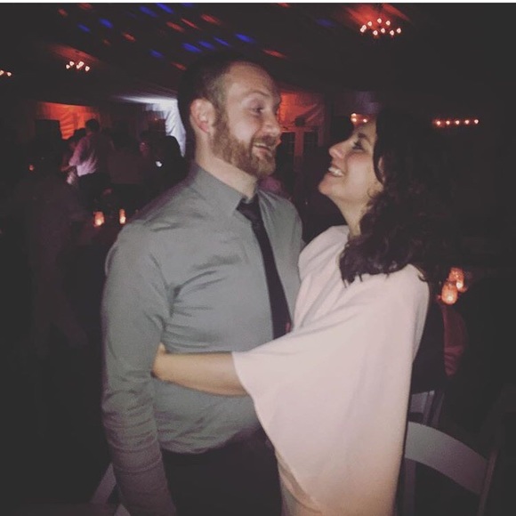 Meet your Posher, Amanda - Picture 3 of 3