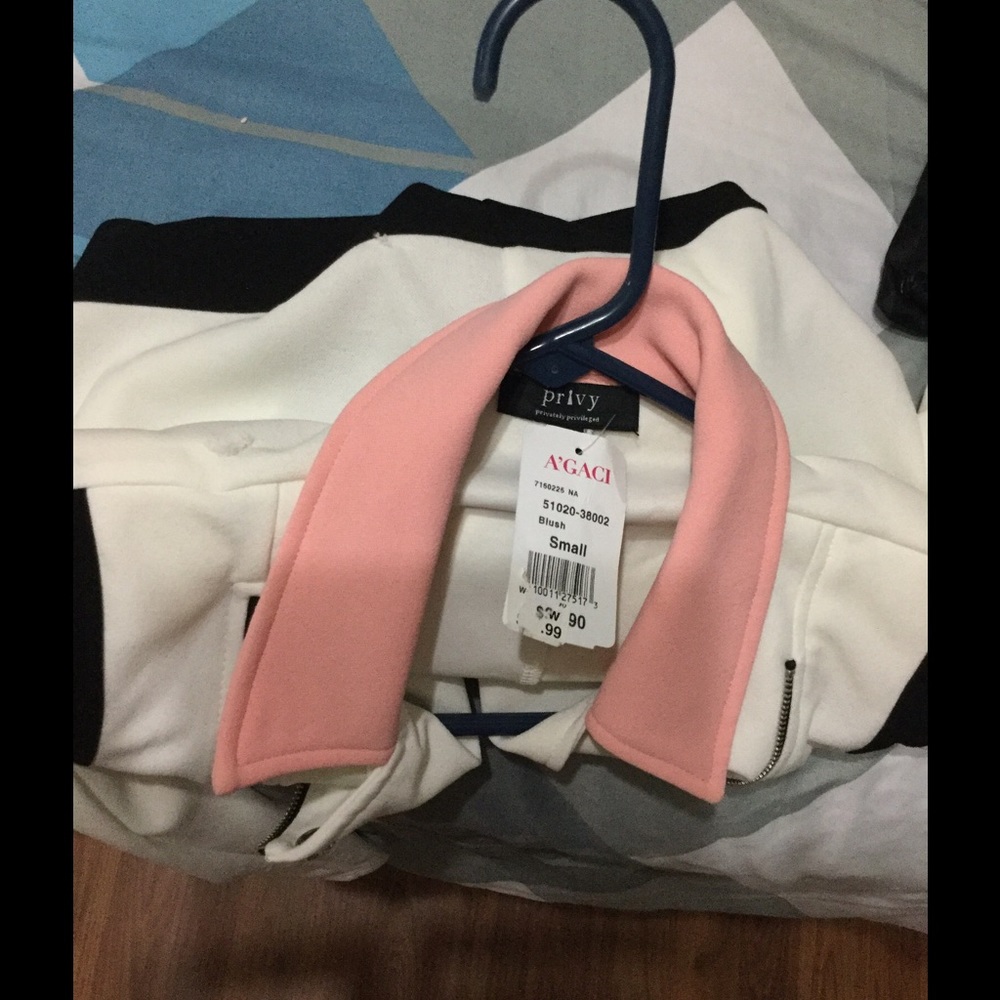 Jacket - Picture 4 of 4