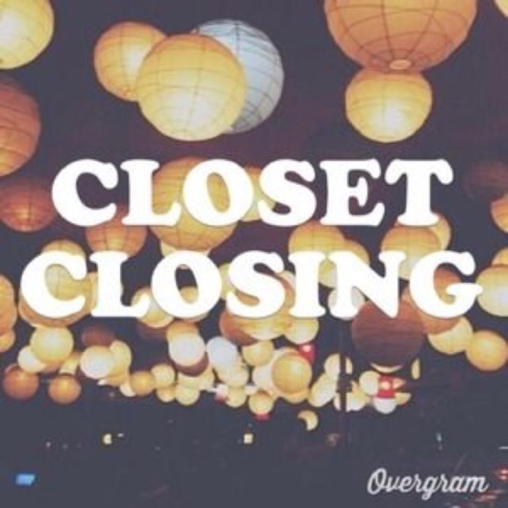 Closet closing soon!!!