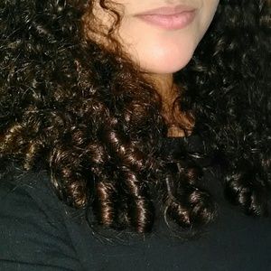 Meet your Posher, Laura