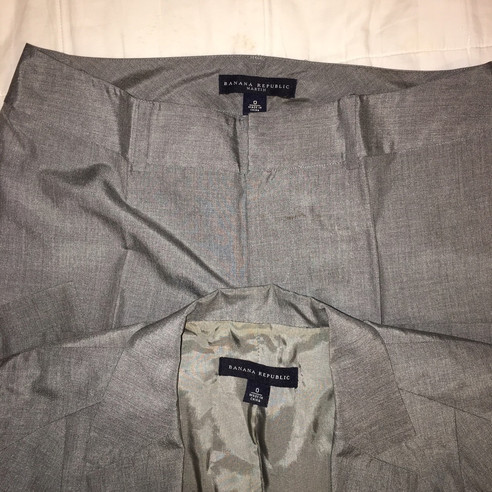 Banana Republic 100% Silk Business suit BUNDLE
