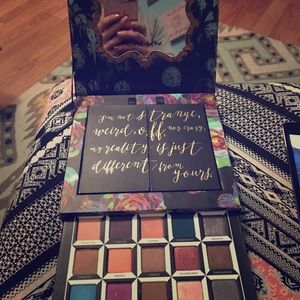 Disney Alice through the looking glass palette