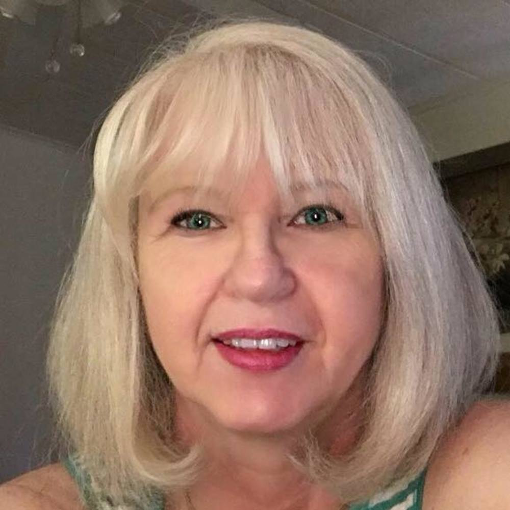 Meet your Posher, Christine