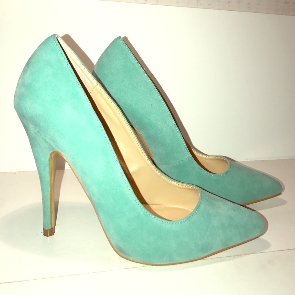 4 1/2" Mint Green pointy stilettos