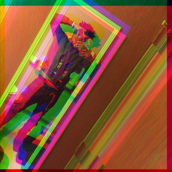 Meet your Posher, Montee' - Picture 1 of 1