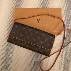 Authentic Louis Vuitton GM Pouchette