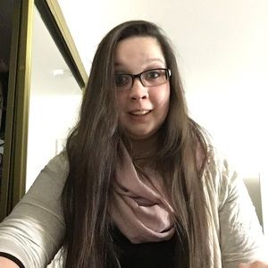 Meet your Posher, Jenna