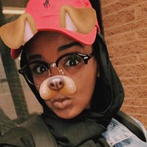 Meet your Posher, Faiza