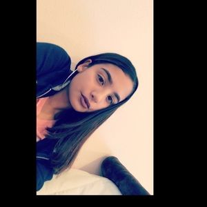 Meet your Posher, Alexa