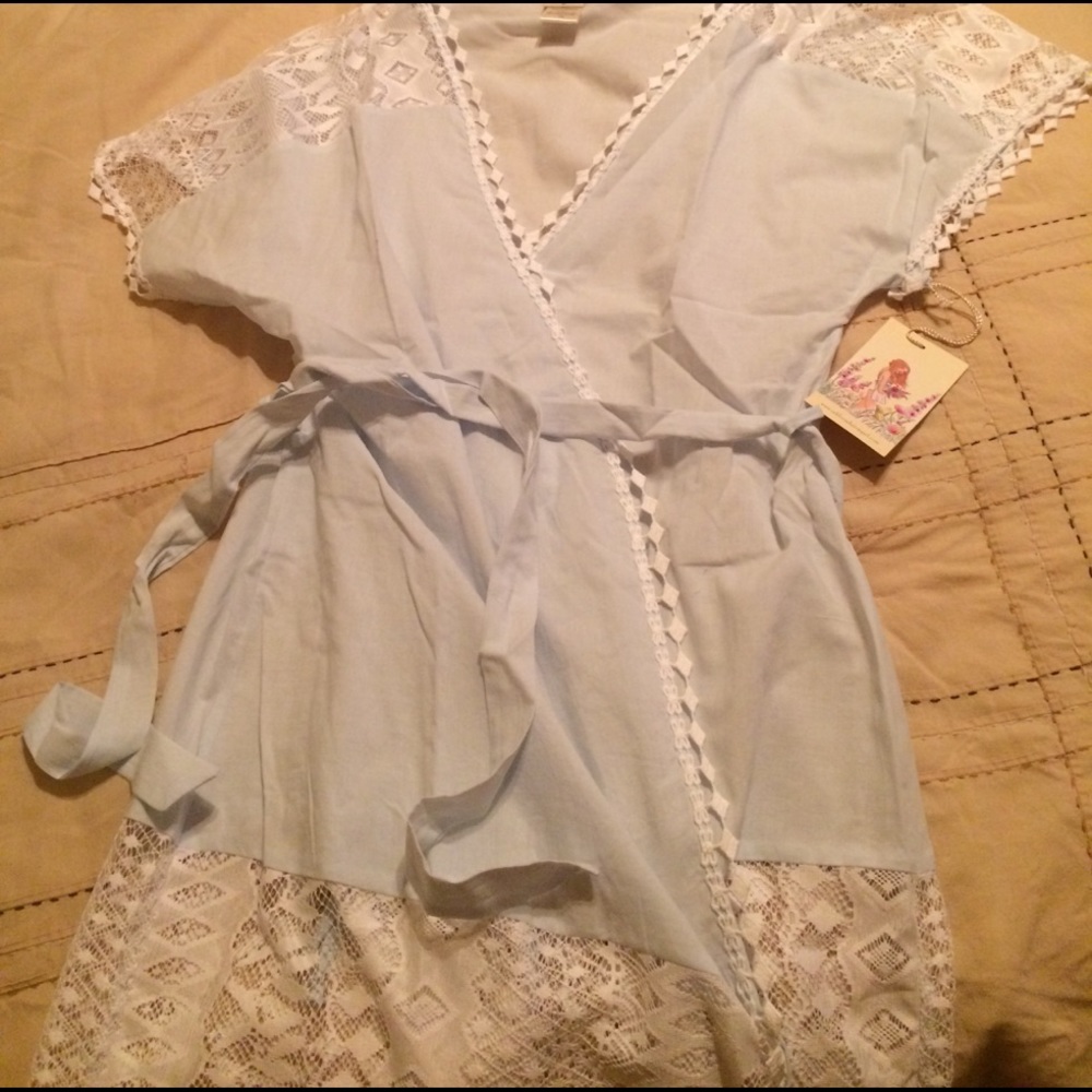 In Bloom by Jonquil Woman's Song to seagull wrap