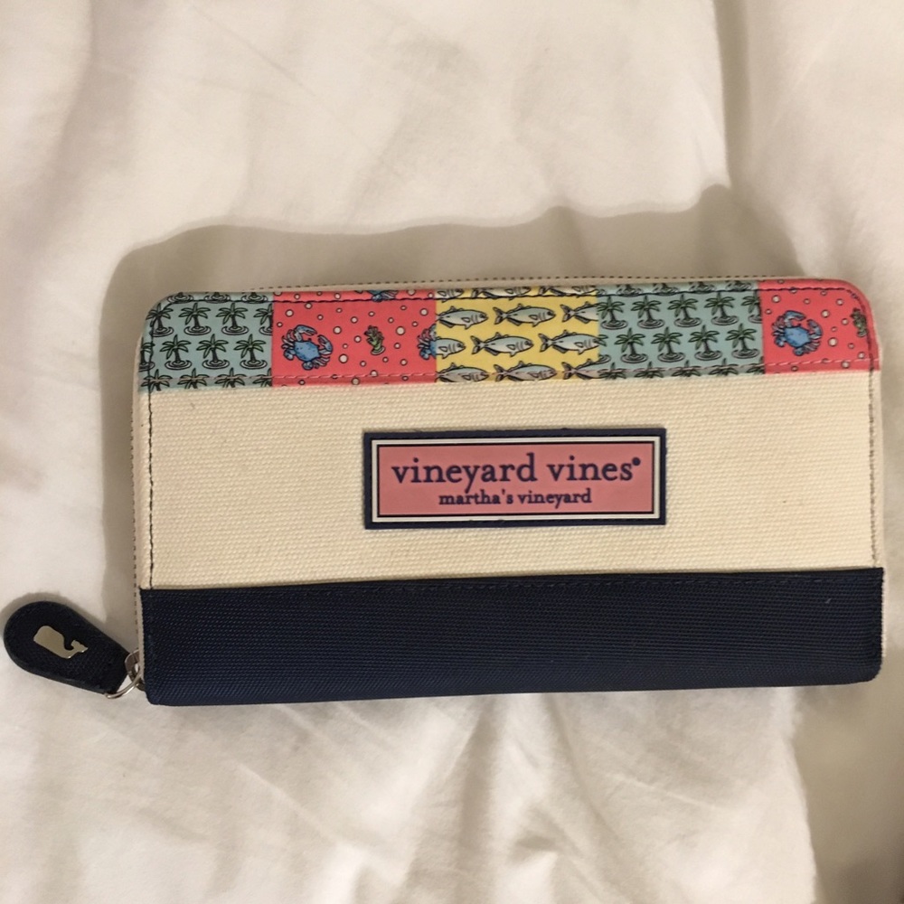 Vineyard Vines Wallet