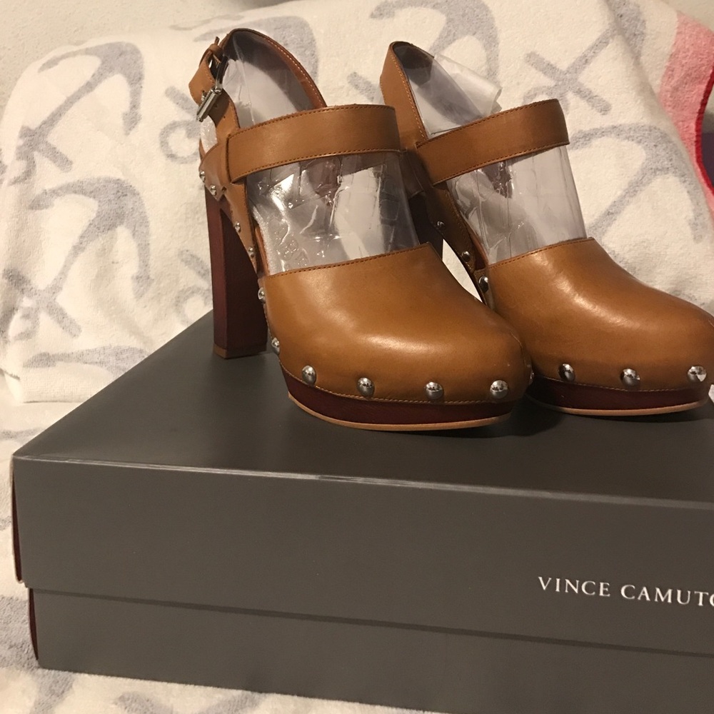 Make offer 🚨Vince Camuto "Elric Ankle Strap Heel"