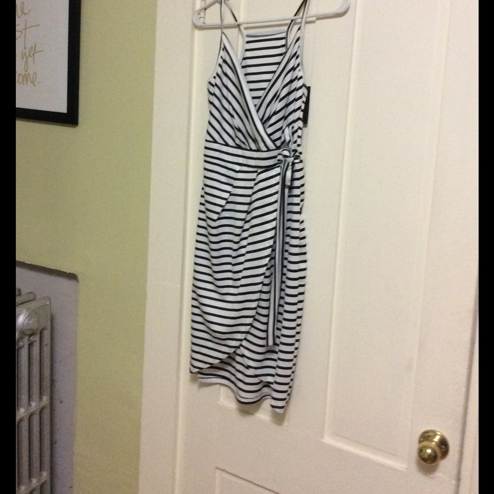 NWT south store wrap dress