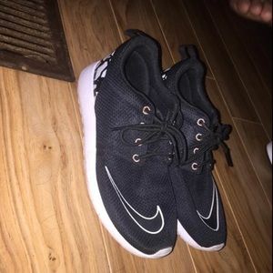 Nike Roshes