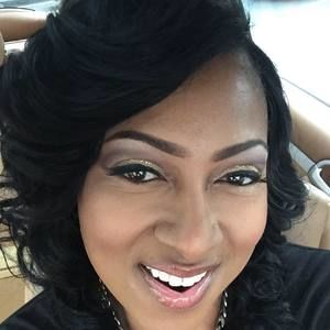 Meet your Posher, Toya