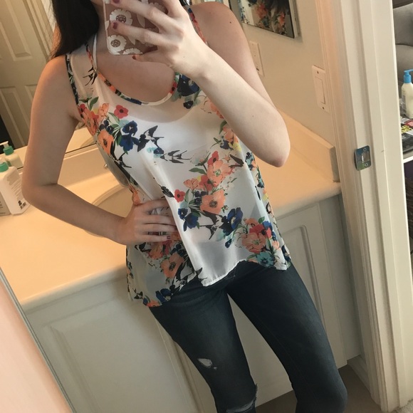 nine bird Tops - Floral sheer top