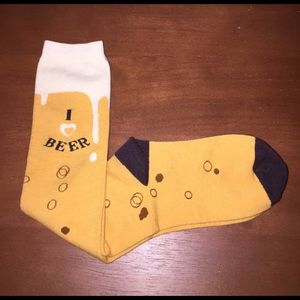 I LOVE BEER SOCKS!! NWOT!